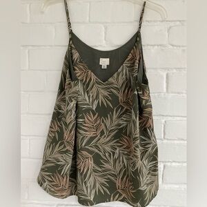Hawaiian/Floral print Top